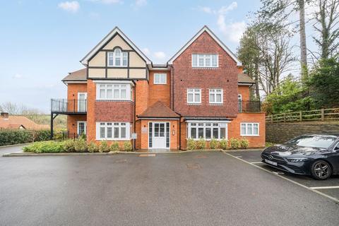 Tupwood Lane, Caterham CR3