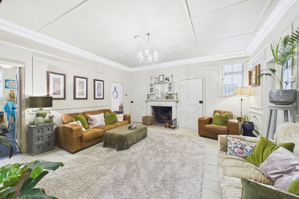Lounge / Snug