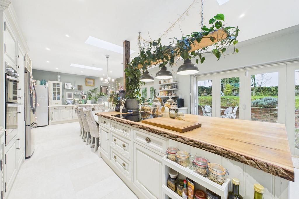 Kitchen / day room