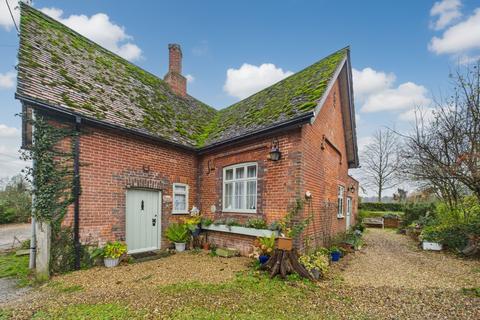 3 bedroom semi-detached bungalow for sale, Thetford Road, Fakenham Magna, IP24