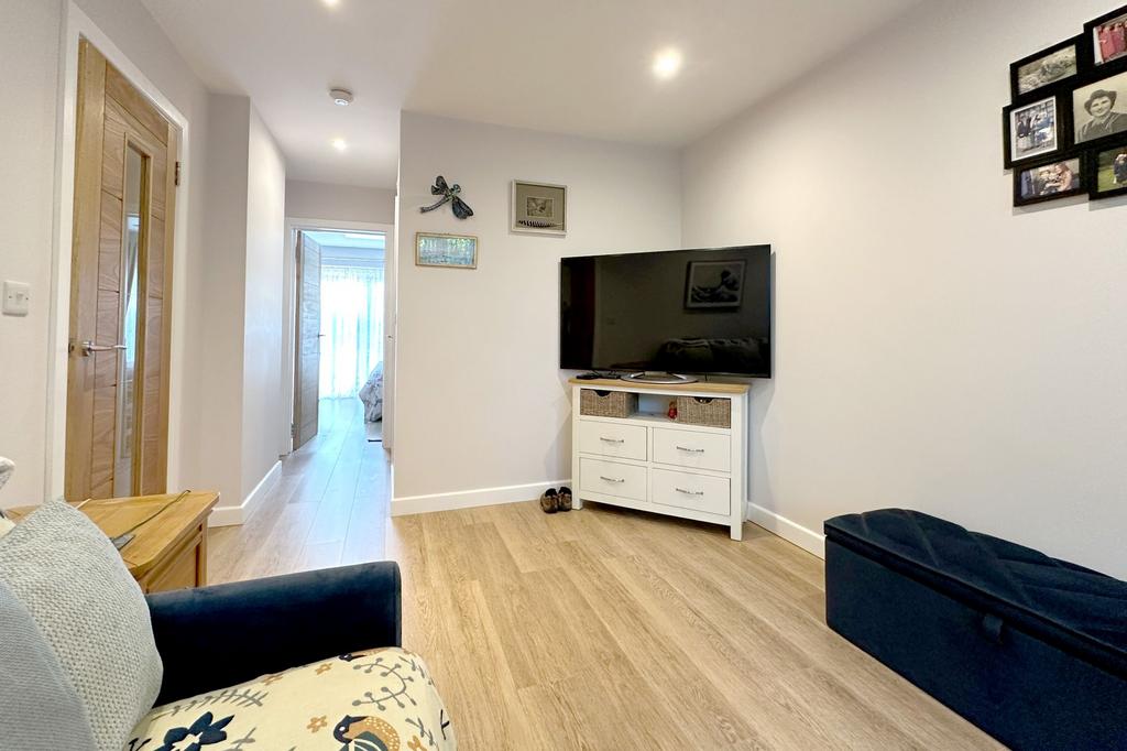 Main bedroom / annexe / shower room / Lounge