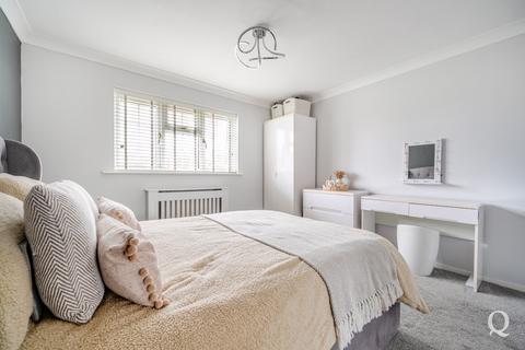 4 bedroom detached house for sale, Gaze Hill Avenue, Sittingbourne, Kent, ME10