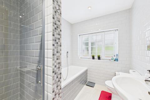 undefined, Woodplace lane, Coulsdon CR5