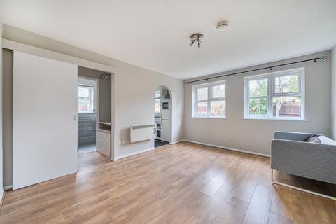 Studio for sale, Chisbury Close, Bracknell, Berkshire