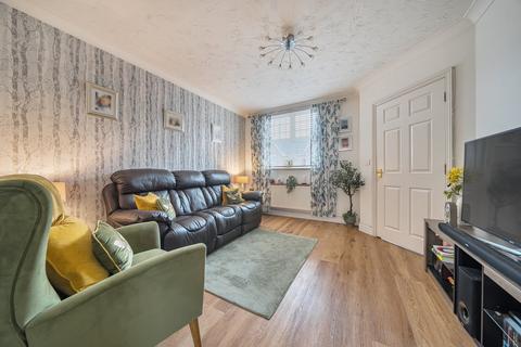 3 bedroom terraced house for sale, Kingfisher Road, Shefford, SG17