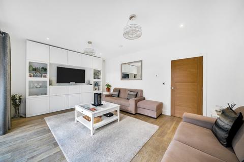 4 bedroom detached house for sale, Porkele Place, Caterham CR3