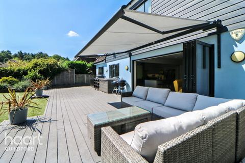 5 bedroom detached house for sale - Heathvale Bridge Road, ALDERSHOT