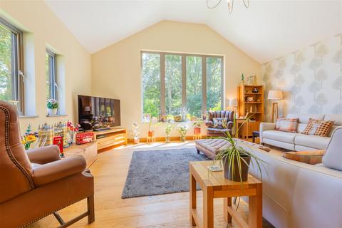 5 bedroom detached bungalow for sale, * SIGNATURE HOMES * Doddinghurst Road, Doddinghurst, Brentwood