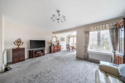 3 bedroom detached house for sale, Sycamore Mews, Caterham CR3