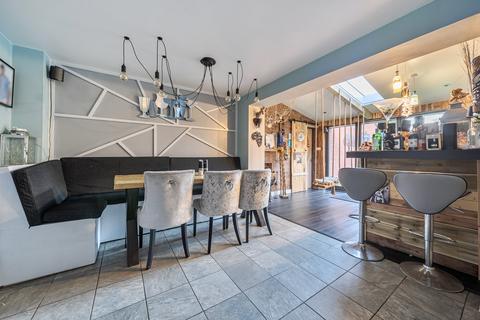 4 bedroom detached house for sale, Plough Lane, Shefford, SG17