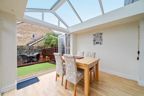 3 bedroom semi-detached house for sale, Oakgrove, Caterham CR3