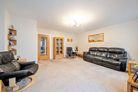 3 bedroom semi-detached house for sale, Oakgrove, Caterham CR3