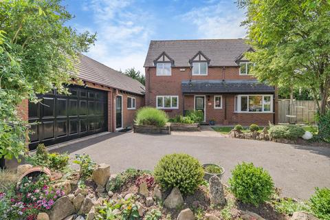 5 bedroom detached house for sale, Sovereign Chase, Staunton, Gloucester