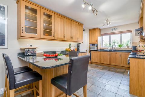 5 bedroom detached house for sale, Sovereign Chase, Staunton, Gloucester
