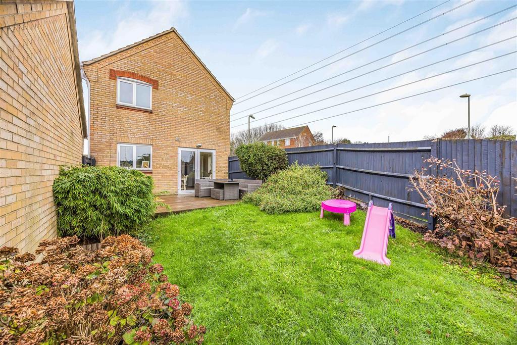 1 Caer Peris View, Portchester-Small-Portico Market