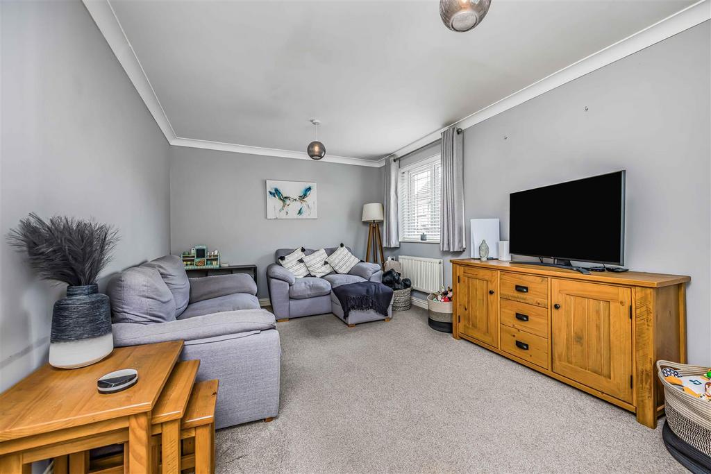 1 Caer Peris View, Portchester-Small-Portico Market