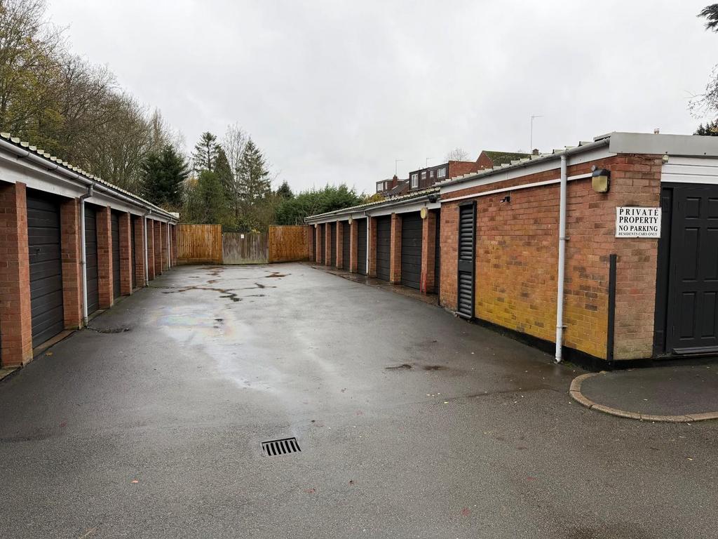 Garages.jpg