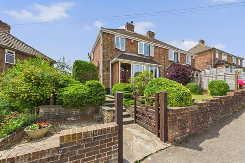 3 bedroom semi-detached house for sale, Maple Way, Coulsdon CR5