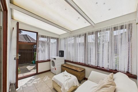 3 bedroom semi-detached house for sale, Maple Way, Coulsdon CR5