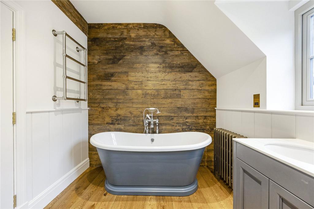 Bath Tub