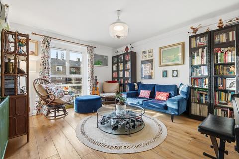 3 bedroom flat for sale, Fellows Road, London, NW3