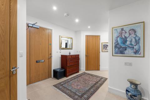 2 bedroom flat for sale, Peel Court, Welwyn Garden City, AL8