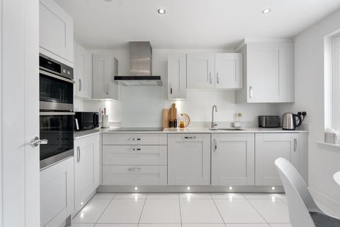 4 bedroom semi-detached house for sale, White Cross Drive, Woolmer Green, SG3