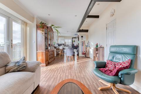 3 bedroom flat for sale, King Street, Great Yarmouth