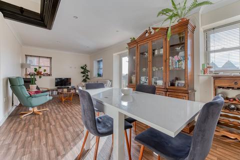 3 bedroom flat for sale, King Street, Great Yarmouth