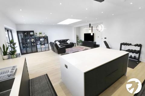 3 bedroom bungalow for sale, Heath Avenue, Bexleyheath, DA7