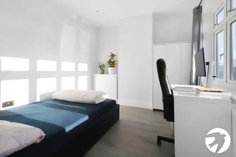 3 bedroom bungalow for sale, Heath Avenue, Bexleyheath, DA7