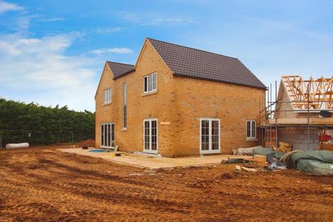 4 bedroom detached house for sale, Pipistrelle Drive, King's Lynn PE33