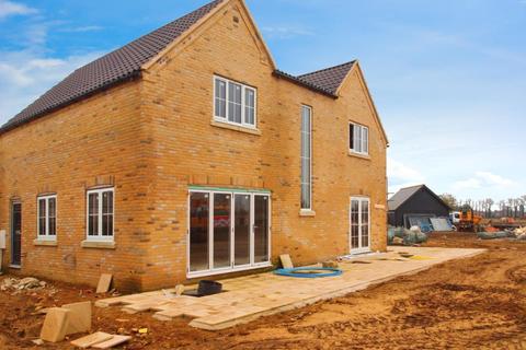 4 bedroom detached house for sale, Pipistrelle Drive, King's Lynn PE33