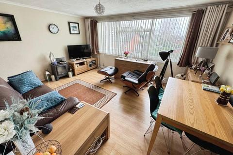 2 bedroom apartment for sale, Remburn Gardens, Warwick