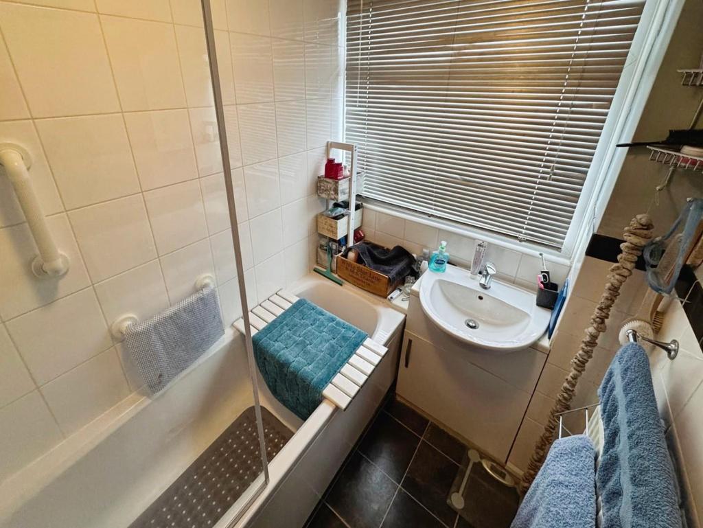 Bathroom.jpeg