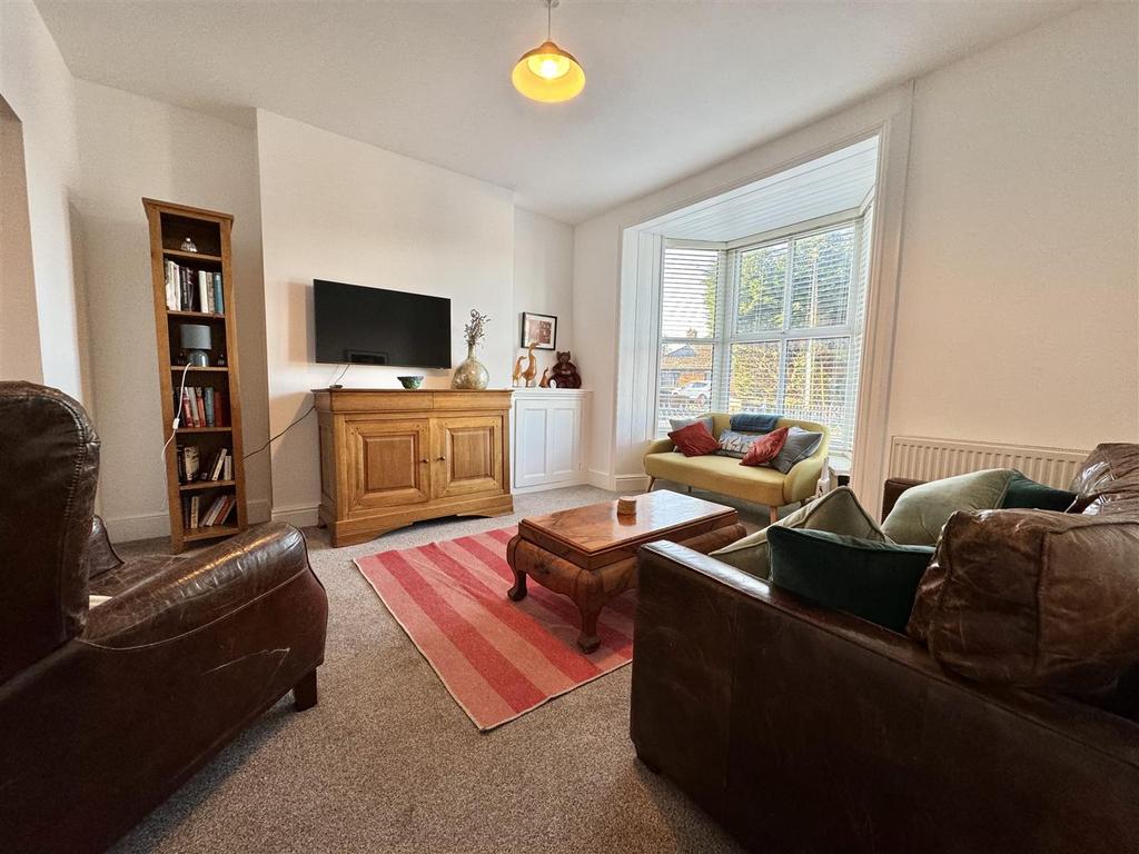 Open plan living dining area