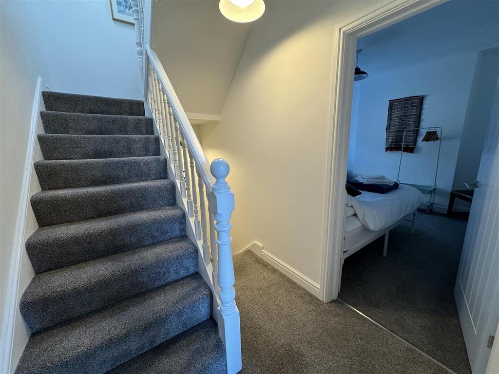 Landing door to