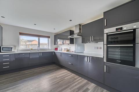 4 bedroom detached house for sale, Waterloo Gardens, Torrington EX38