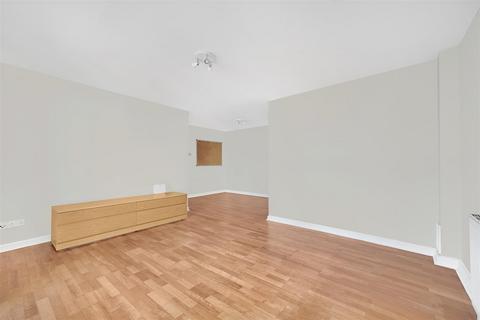 2 bedroom flat to rent, Sunlight Square, London