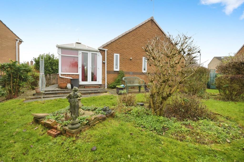 REAR GARDEN 05.jpg