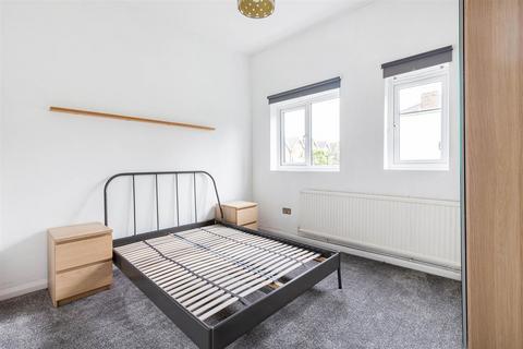 1 bedroom flat for sale, Oakfield Road, Stroud Green