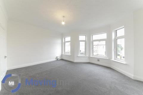 2 bedroom flat for sale, Hither Green Lane, Hither Green, SE13 6TT