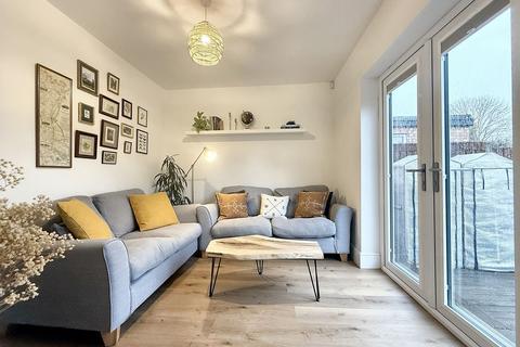 3 bedroom semi-detached house for sale, Willowcroft Road, Spondon, DE21