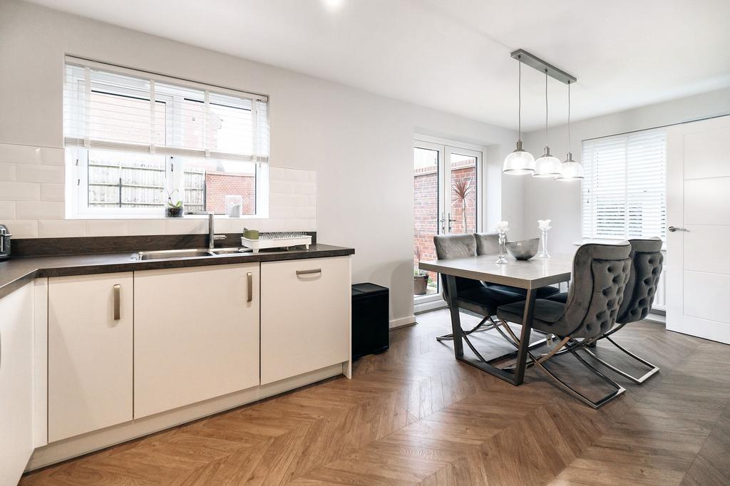 Kitchen Diner