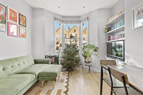 1 bedroom flat for sale, Upper Tollington Park, Stroud Green