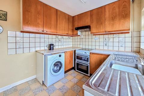 2 bedroom semi-detached bungalow for sale, 24 Rectory Close, Crick, NN6 7SY