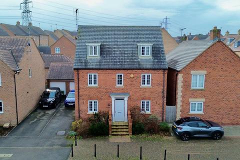 5 bedroom detached house for sale, Plover Road, Leighton Buzzard LU7