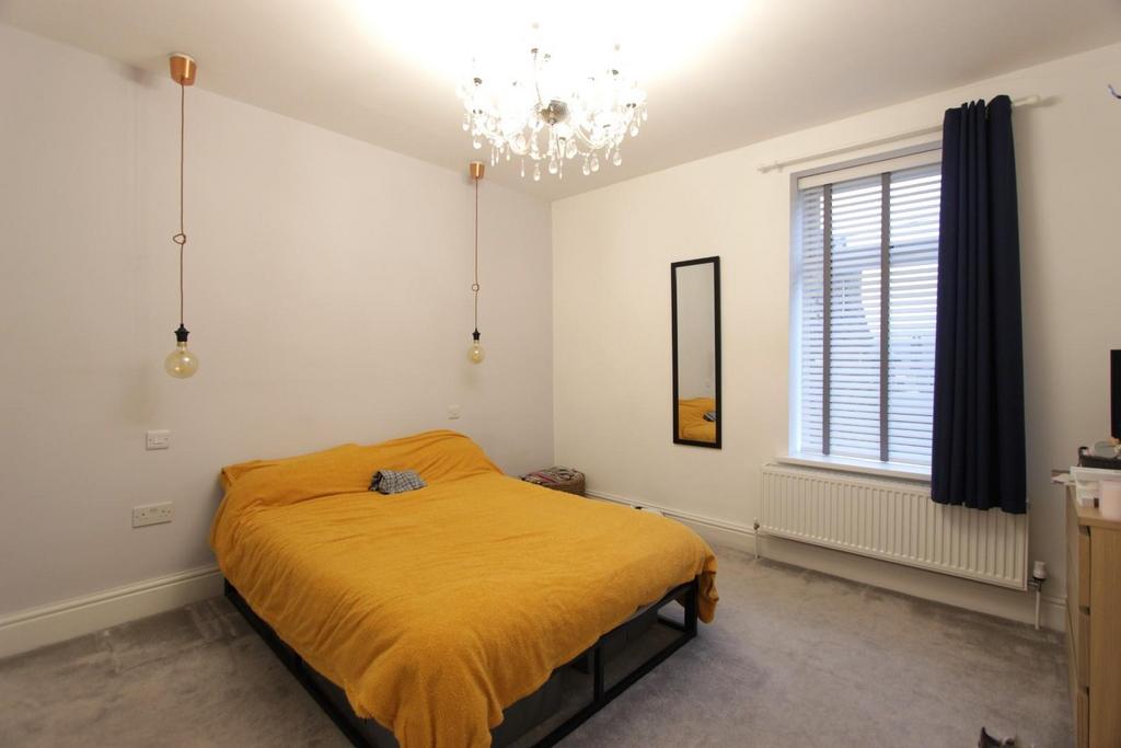 4. bedroom 1.JPG