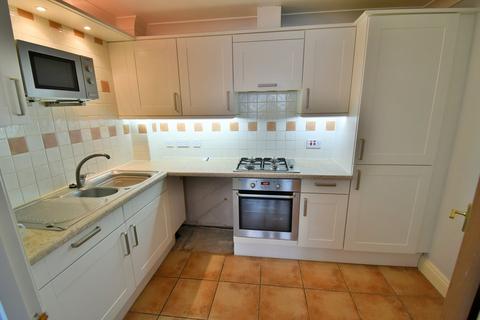 2 bedroom apartment for sale, Wimborne Road East, Ferndown, BH22