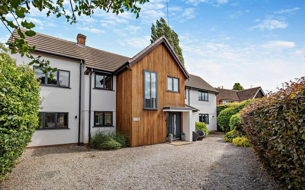 11 Meadow Way